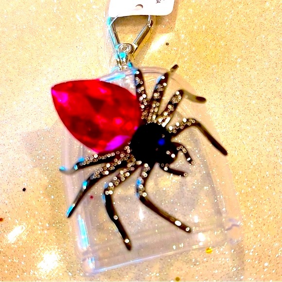🎃BBW🎃HTF SPOOKY SPIDER POCKETBAC HOLDER W/ HOT PINK GEM BODY & SANITIZER NWT - Picture 3 of 5